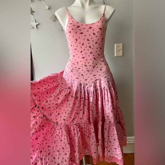 BETSEY JOHNSON*花*刺繍*ビーズ*上品*ヌーディー*パンプス/Page BETSEY JOHNSON*花*刺繍*ビーズ*上品*ヌーディー*パンプス/Page